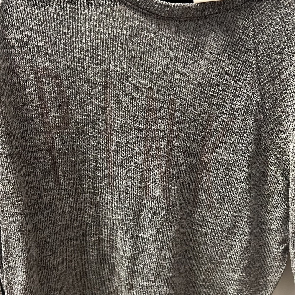 Grey VS PINK shirt - Picture 2 of 3
